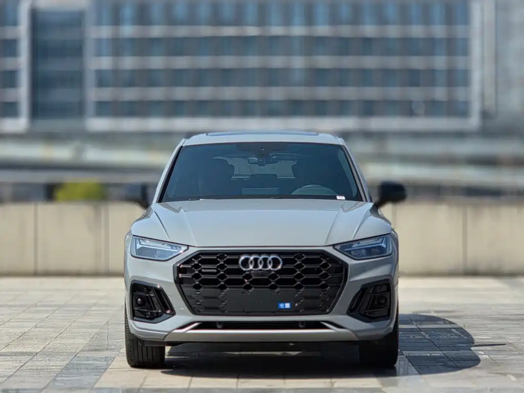 Audi Q5L 2025 45 TFSI luxury and dynamic model купить на сайте DeffCars