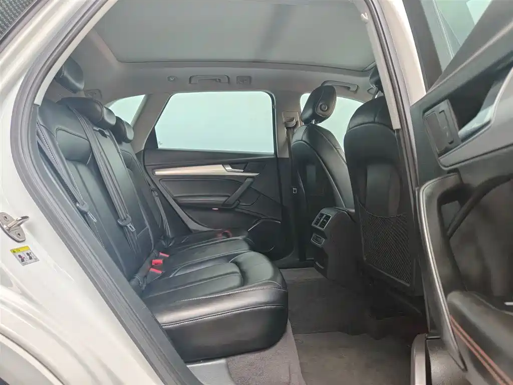 Audi Q5L 2018 40 TFSI enjoys fashionable style, National VI купить на сайте DeffCars
