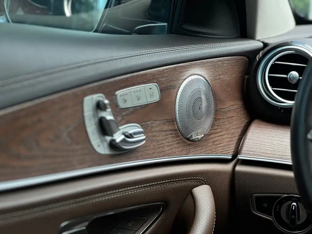 Mercedes-Benz E-Class 2021 E 300 L Luxury Model купить на сайте DeffCars