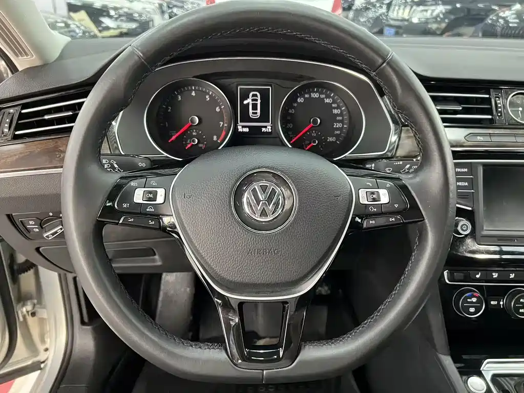 Magotan 2017 380TSI DSG luxury model купить на сайте DeffCars