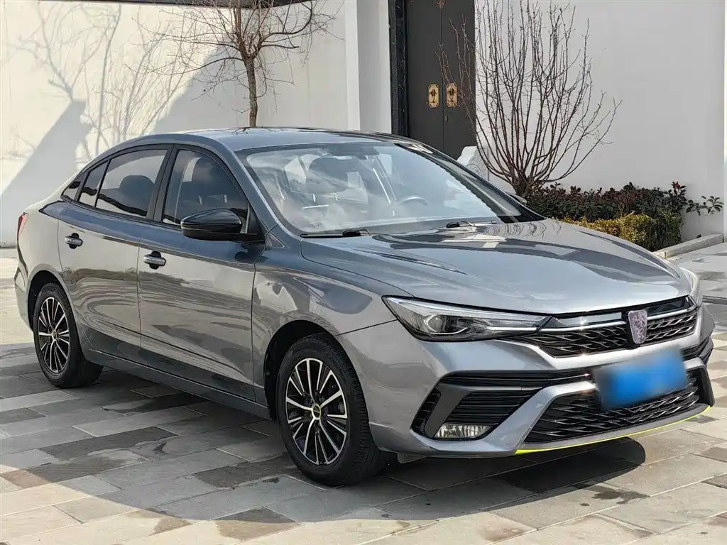 Roewe i5 2021 1.5L CVT Platinum Edition купить на сайте DeffCars