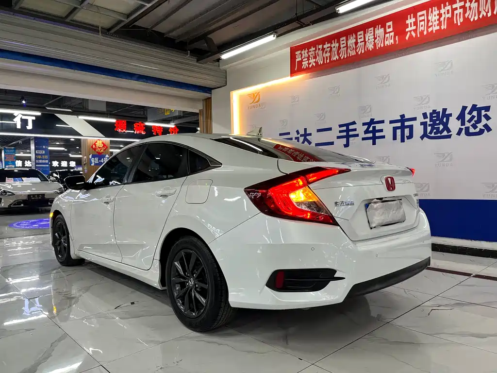 Civic 2019 220TURBO CVT Dynamic Edition National VI купить на сайте DeffCars