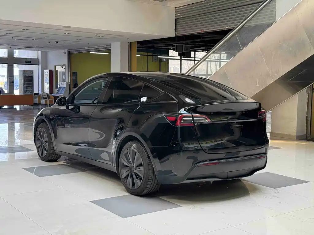 Model Y 2022 facelift rear-wheel drive version купить на сайте DeffCars