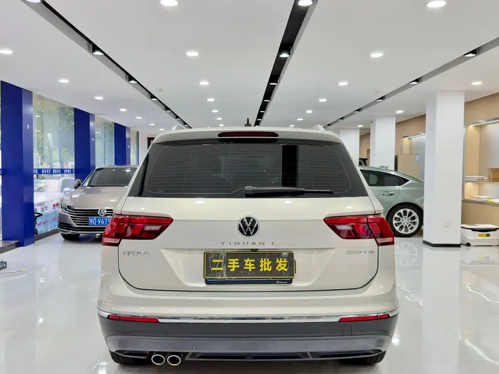 Tiguan L 2020 330TSI automatic two-wheel drive panoramic comfort version National VI купить на сайте DeffCars