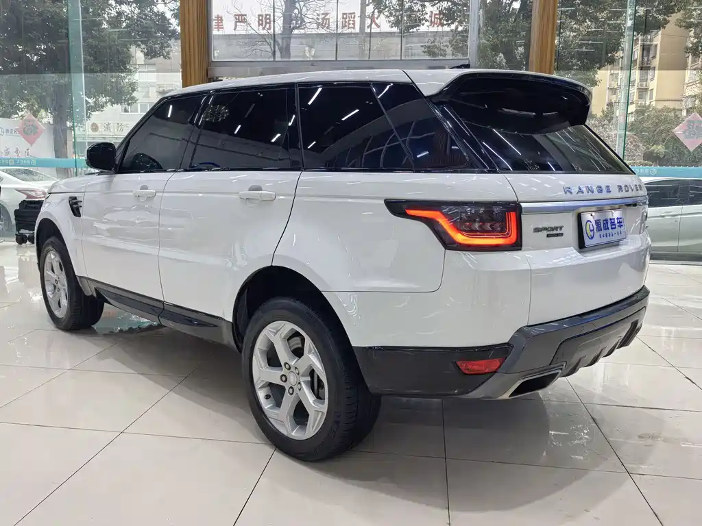 Range Rover Sport New Energy 2018 P400e купить на сайте DeffCars