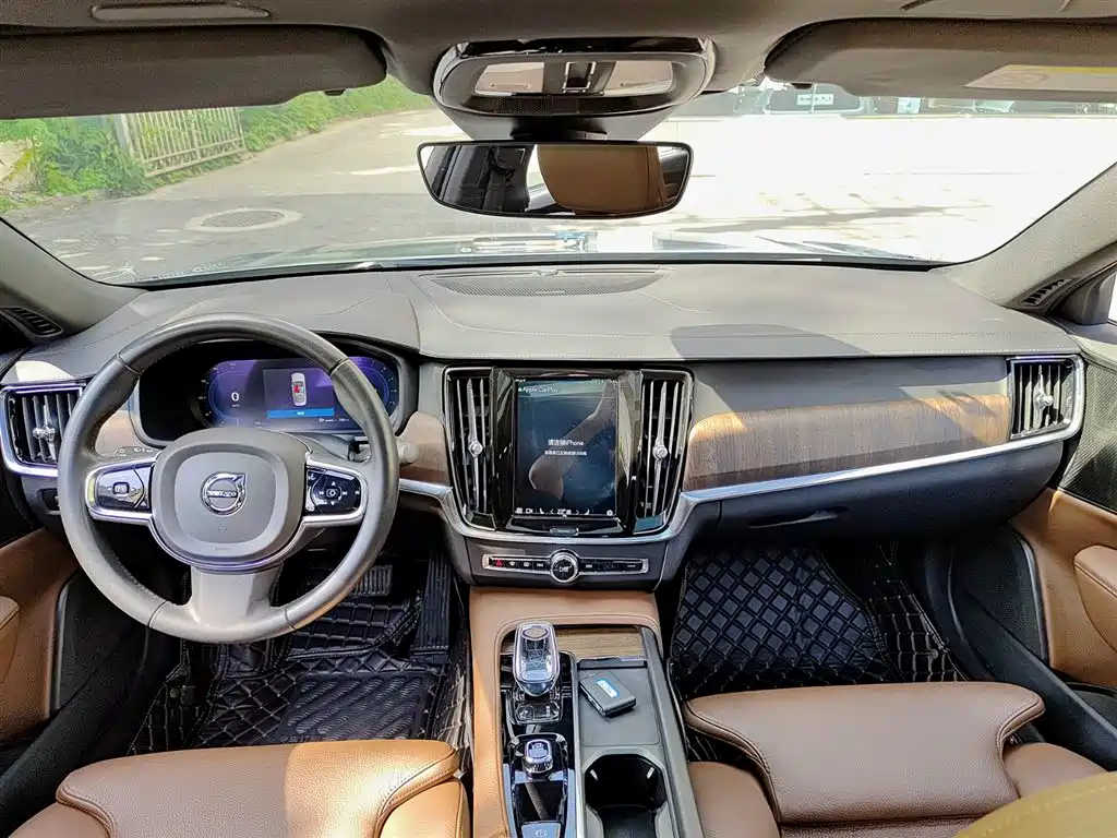 Volvo S90 2022 B5 Zhiyuan Luxury Edition купить на сайте DeffCars