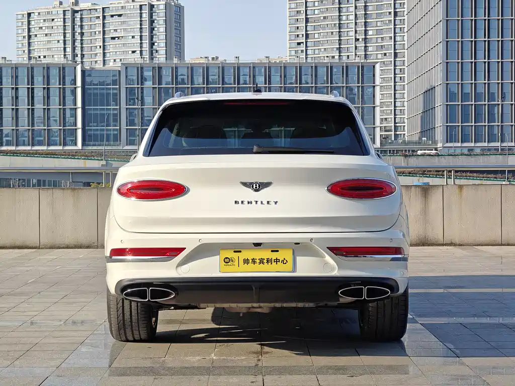 Bentayga 2022 4.0T V8 купить на сайте DeffCars