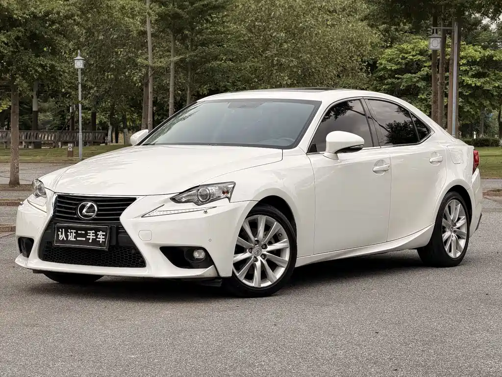 Lexus IS 2013 250 Leading Edition купить на сайте DeffCars
