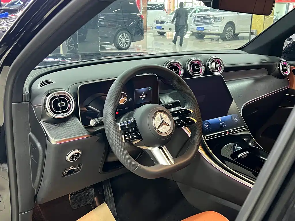 Mercedes-Benz GLC 2024 GLC 260 L 4MATIC luxury model 7 seats купить на сайте DeffCars