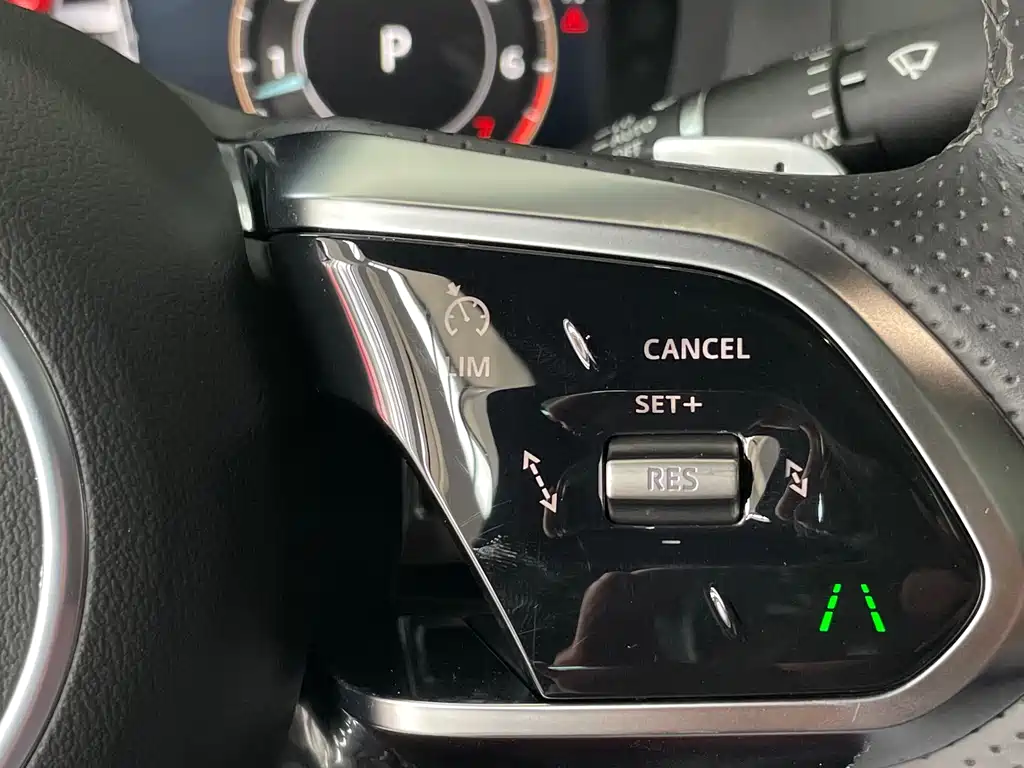 Jaguar XEL 2023 2.0T 250PS R-DYNAMIC S Advanced Sports Edition купить на сайте DeffCars