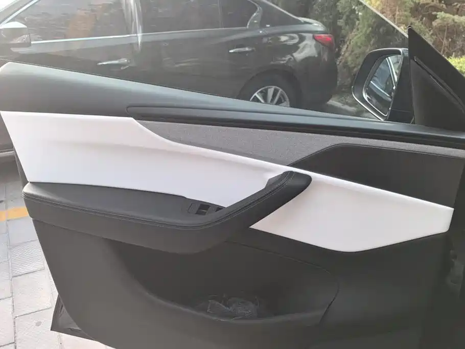 Model Y 2025 facelift, long-range all-wheel drive version купить на сайте DeffCars
