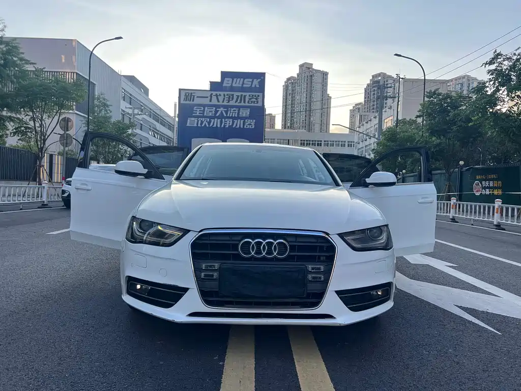 Audi A4L 2013 35 TFSI automatic luxury model купить на сайте DeffCars