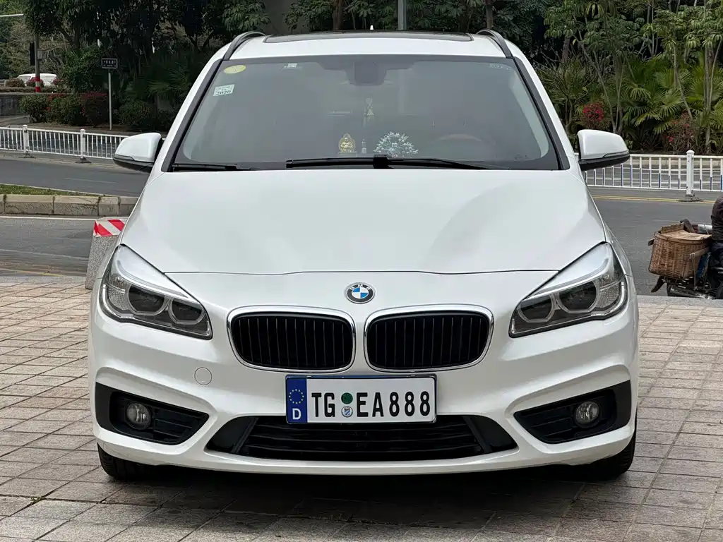 BMW 2 Series Touring 2016 218i Leading Model купить на сайте DeffCars