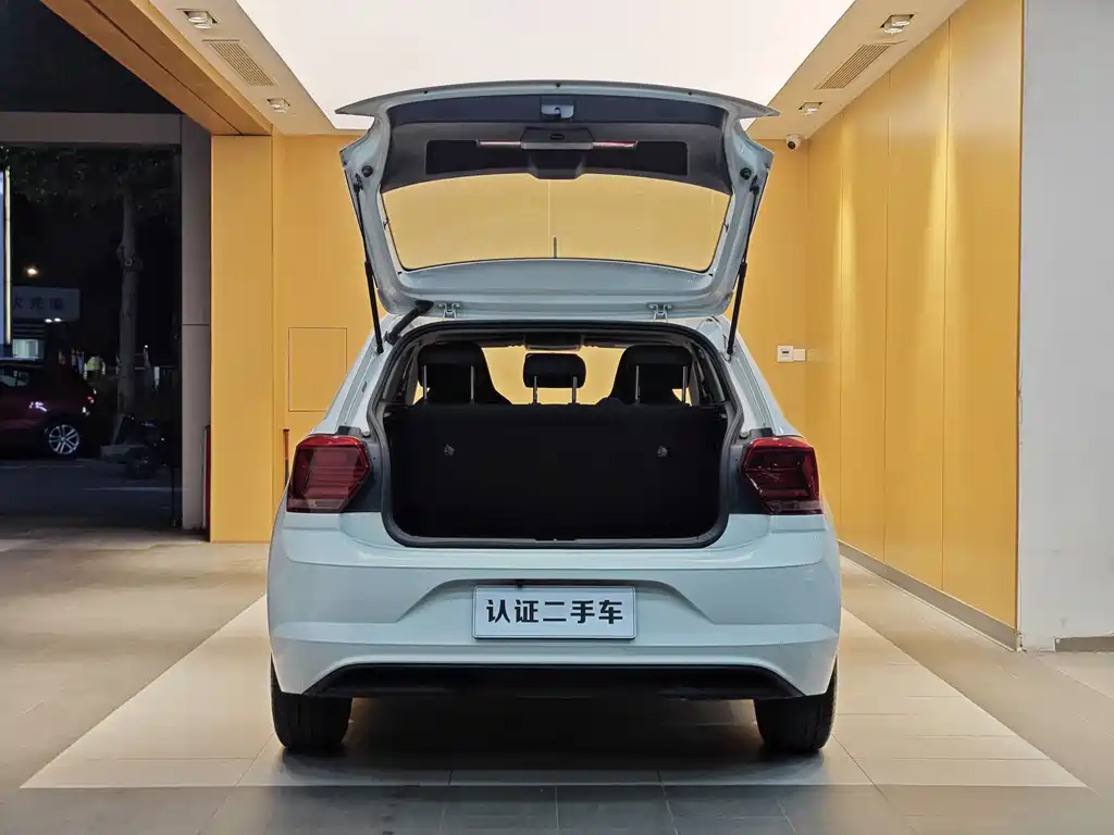 Polo 2023 facelift Plus 1.5L automatic indulgence version купить на сайте DeffCars