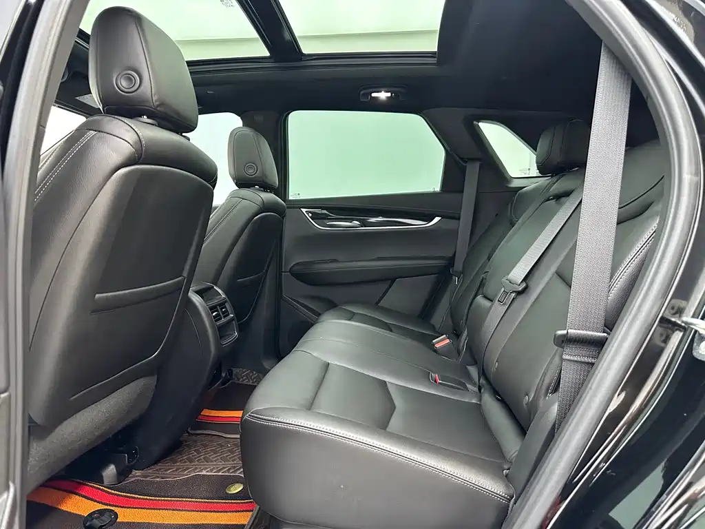Cadillac XT5 2022 2.0T two-wheel drive luxury model купить на сайте DeffCars