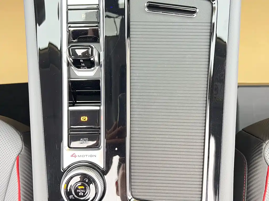 Touron 2024 Touron X 380TSI four-wheel drive luxury version купить на сайте DeffCars