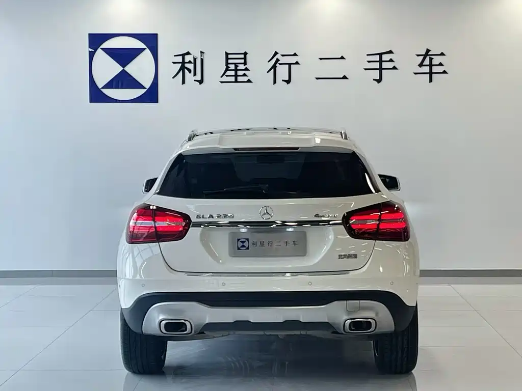 Mercedes-Benz GLA 2017 GLA 220 4MATIC Fashion Model купить на сайте DeffCars