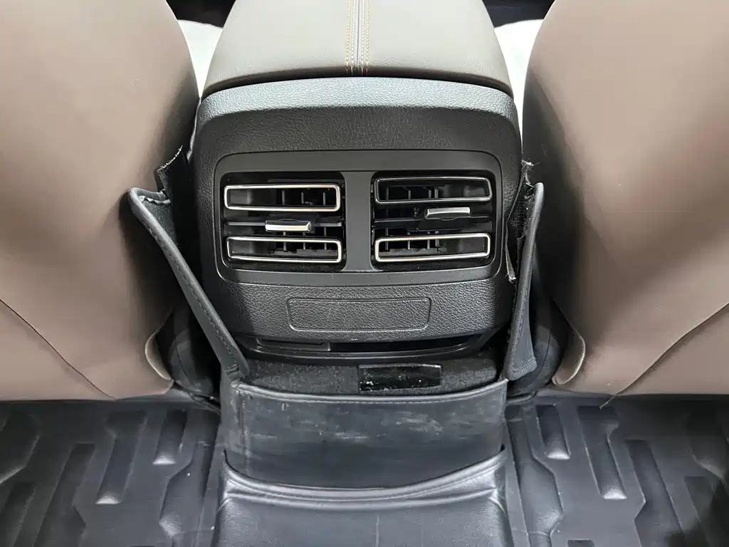 Qin PLUS 2024 Honor Edition DM-i 55KM Leading Type купить на сайте DeffCars