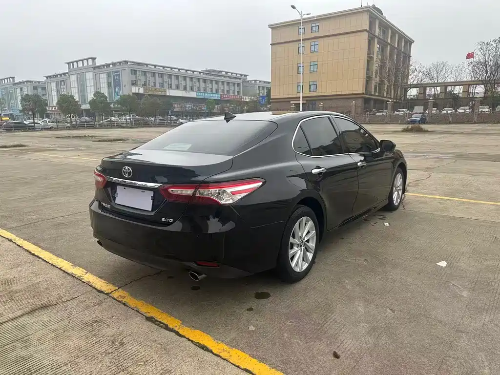 Camry 2021 2.0G Deluxe Edition купить на сайте DeffCars