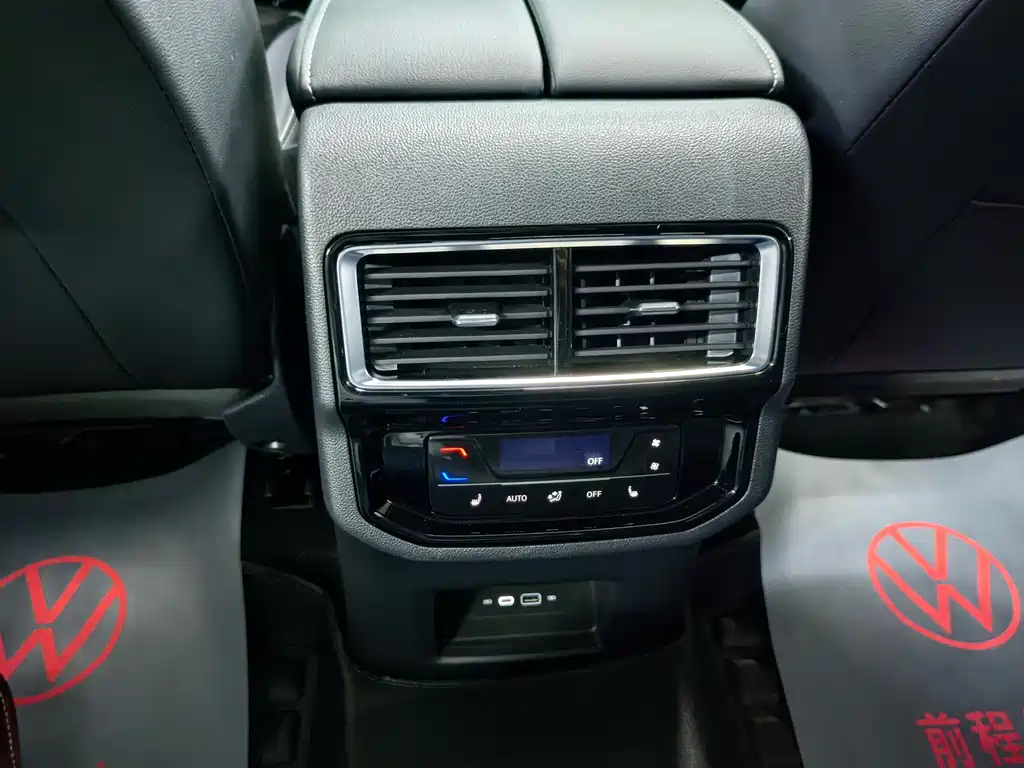 Touron 2021 380TSI four-wheel drive luxury version купить на сайте DeffCars