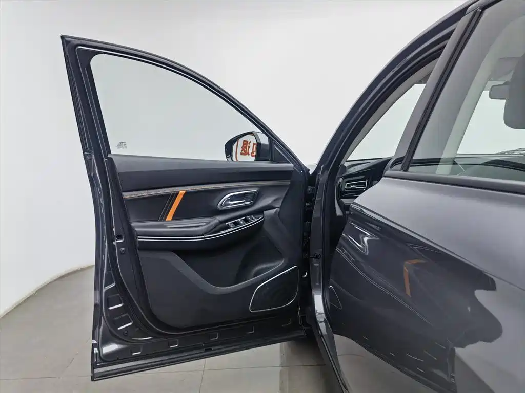 Changan Auchan X7 PLUS 2022 1.5T manual exclusive model купить на сайте DeffCars