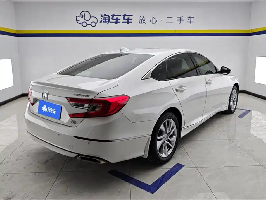 Accord 2018 260TURBO Deluxe Edition National V купить на сайте DeffCars