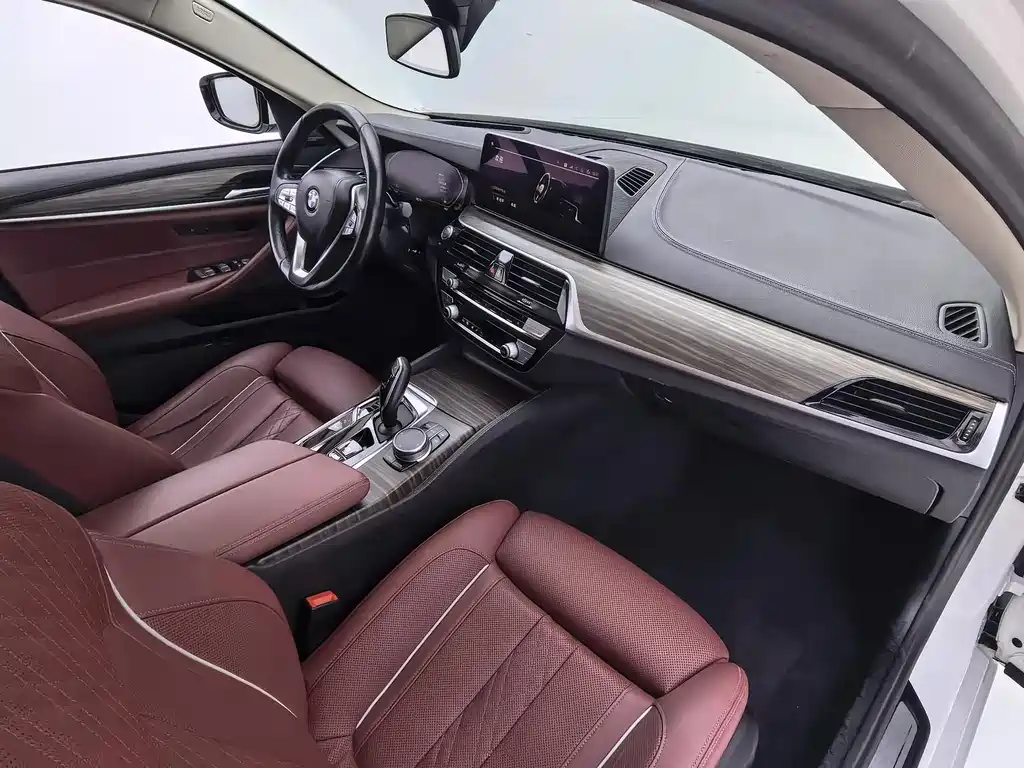 BMW 5 Series 2021 530Li Exclusive Luxury Package купить на сайте DeffCars