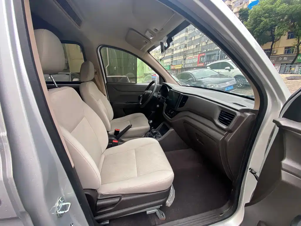 Hongguang V 2021 1.5L Jinxiang Edition LAR купить на сайте DeffCars