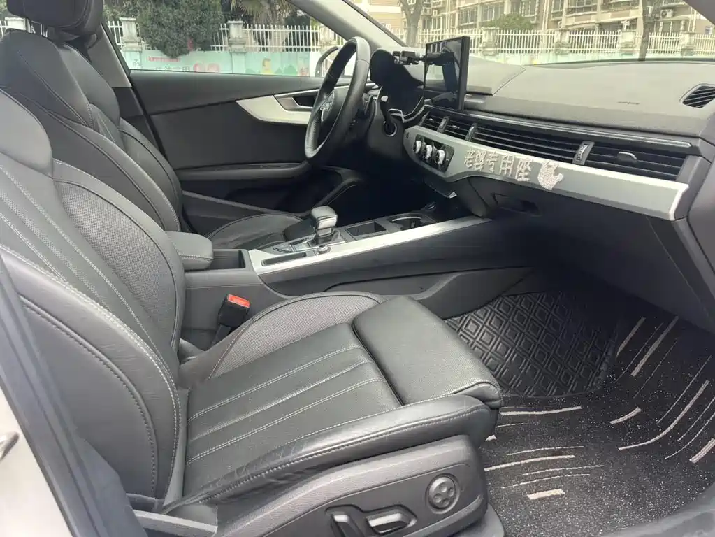Audi A4L 2020 40 TFSI Fashionable and Dynamic купить на сайте DeffCars