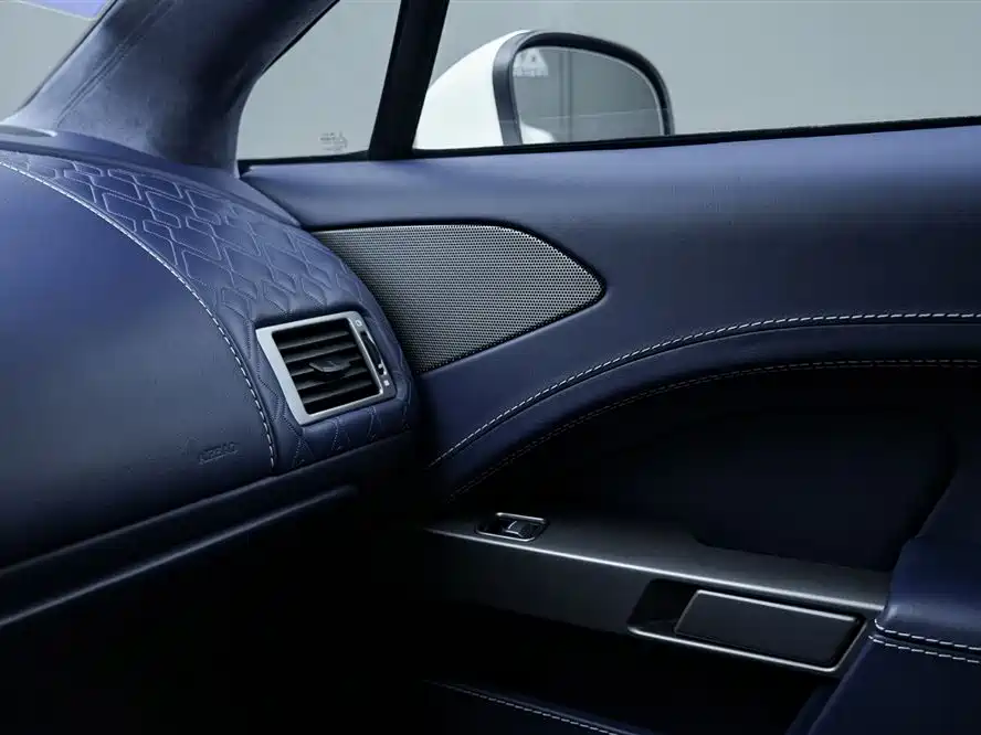 Rapide 2016 6.0L Rapide Great Britain Edition купить на сайте DeffCars