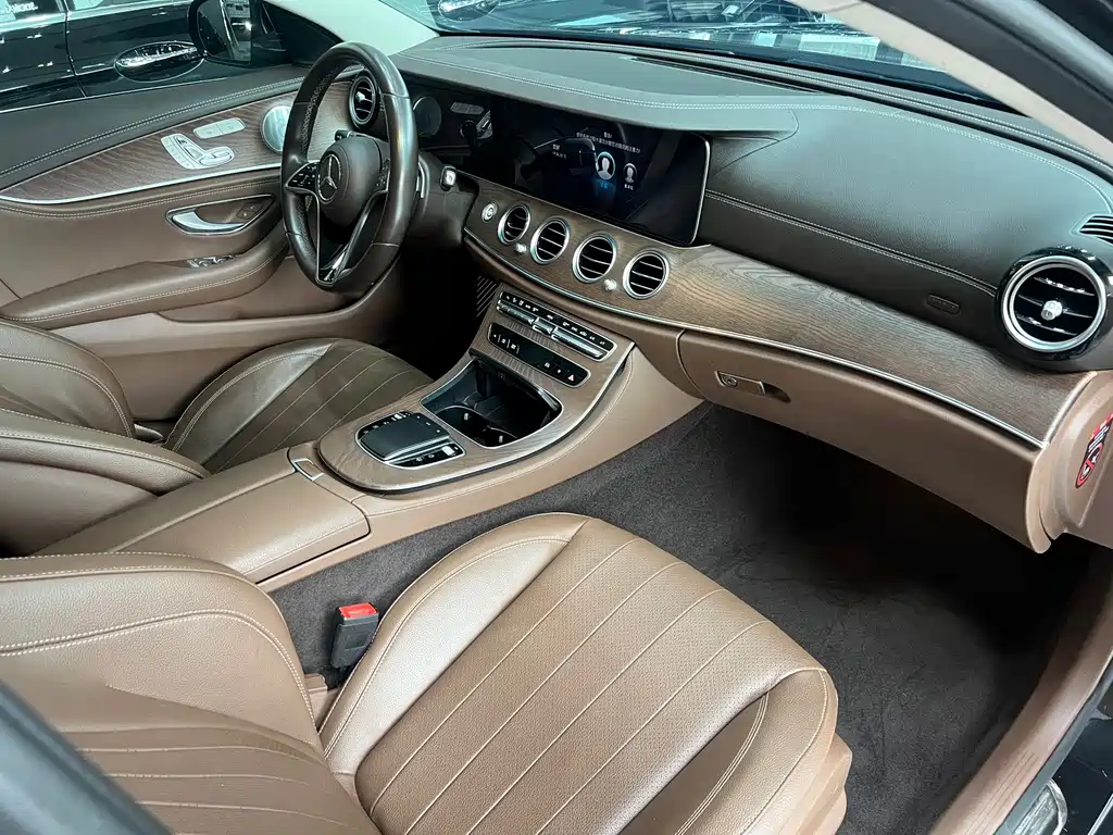 Mercedes-Benz E-Class 2021 E 300 L Luxury Model купить на сайте DeffCars