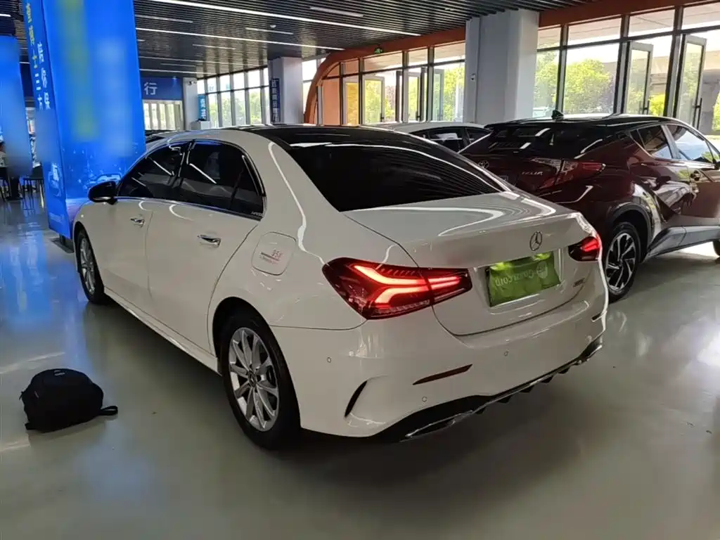 Mercedes-Benz A-Class 2022 A 200 L Sports Sedan Dynamic Type купить на сайте DeffCars