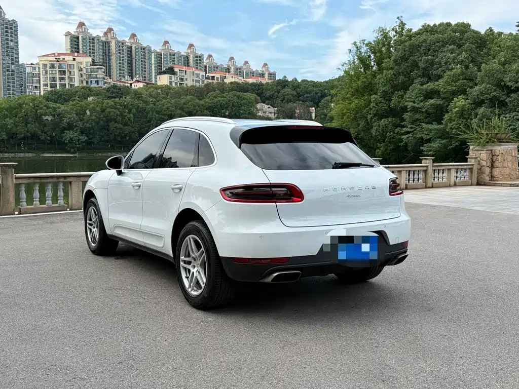 Macan 2017 Macan 2.0T купить на сайте DeffCars