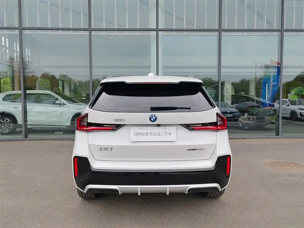 BMW iX1 2025 eDrive25L M Sports Package купить на сайте DeffCars