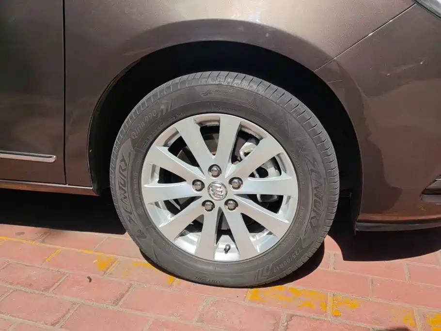 Buick GL8 2017 25S Premium Type National V купить на сайте DeffCars