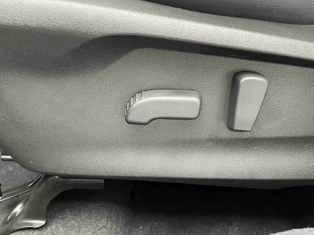 Forester 2022 2.0i AWD Deluxe Edition купить на сайте DeffCars