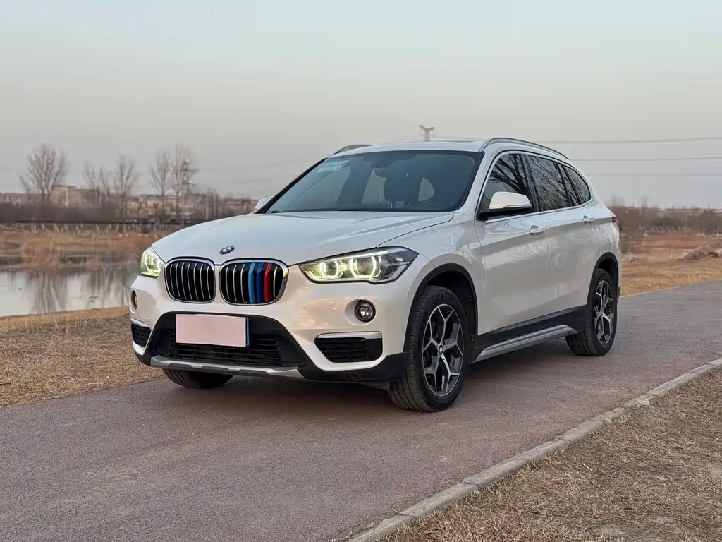 BMW X1 2019 sDrive18Li Exclusive Model купить на сайте DeffCars