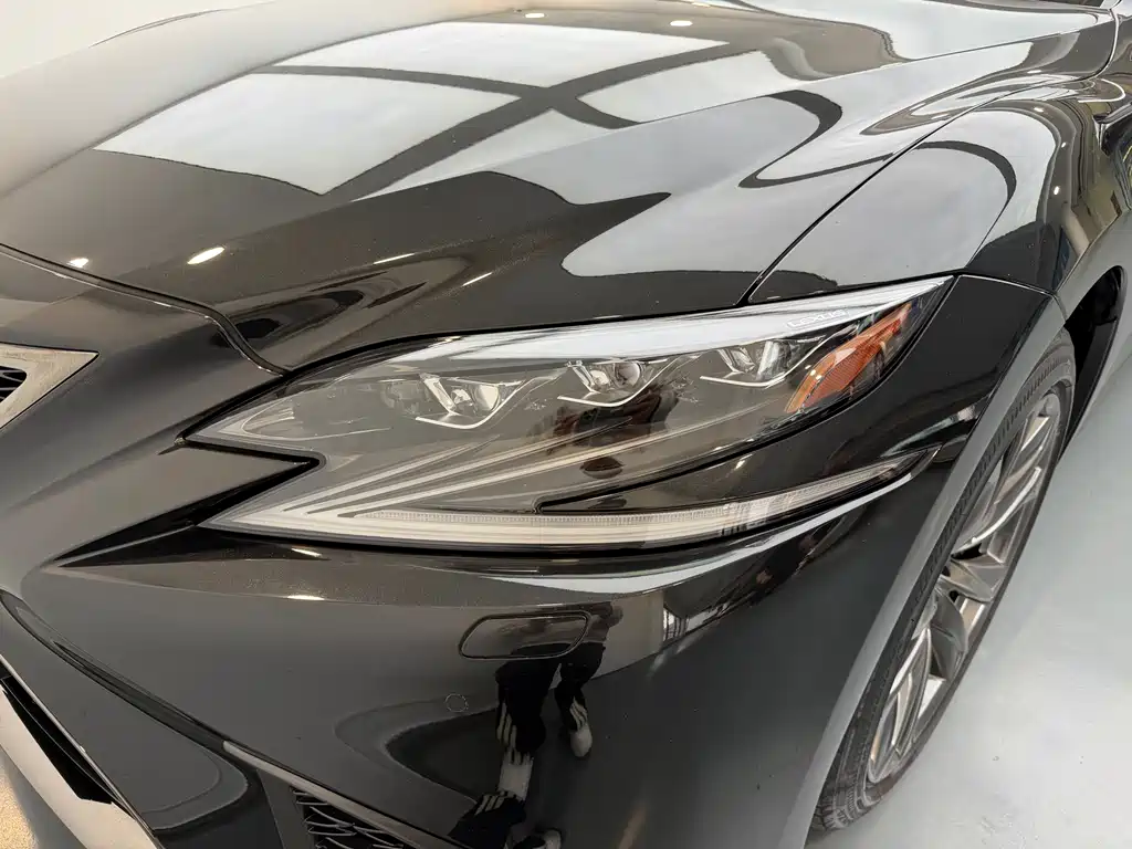 Lexus LS 2018 500h F SPORT National V купить на сайте DeffCars