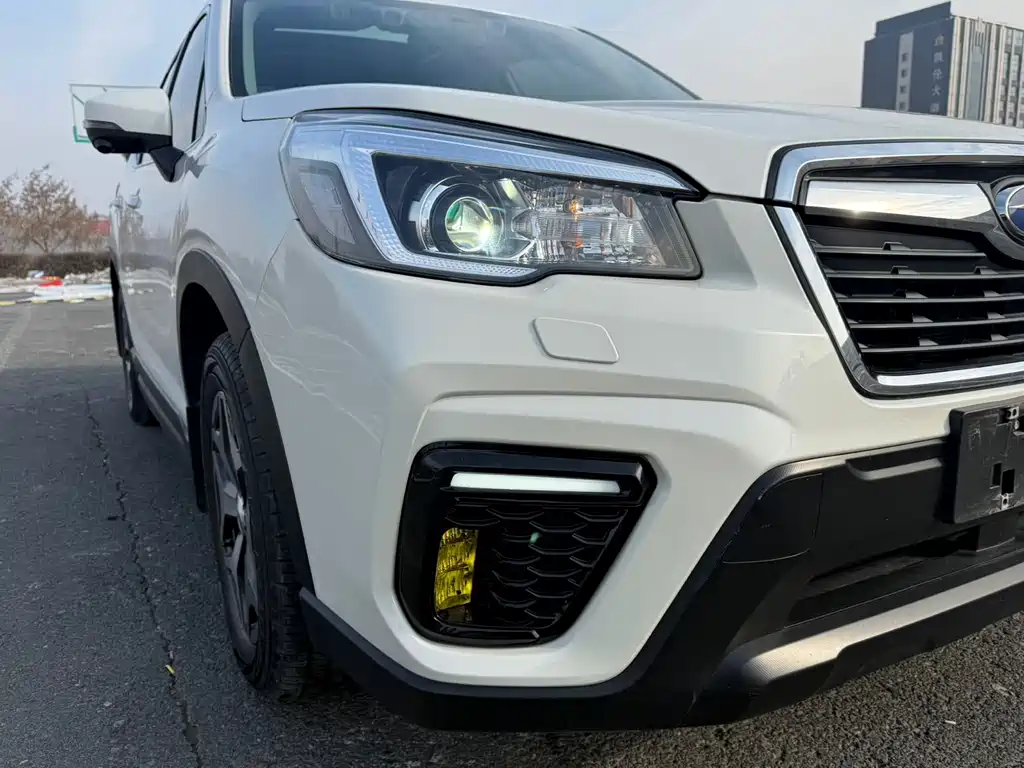 Forester 2021 2.0i Deluxe Edition EyeSight купить на сайте DeffCars