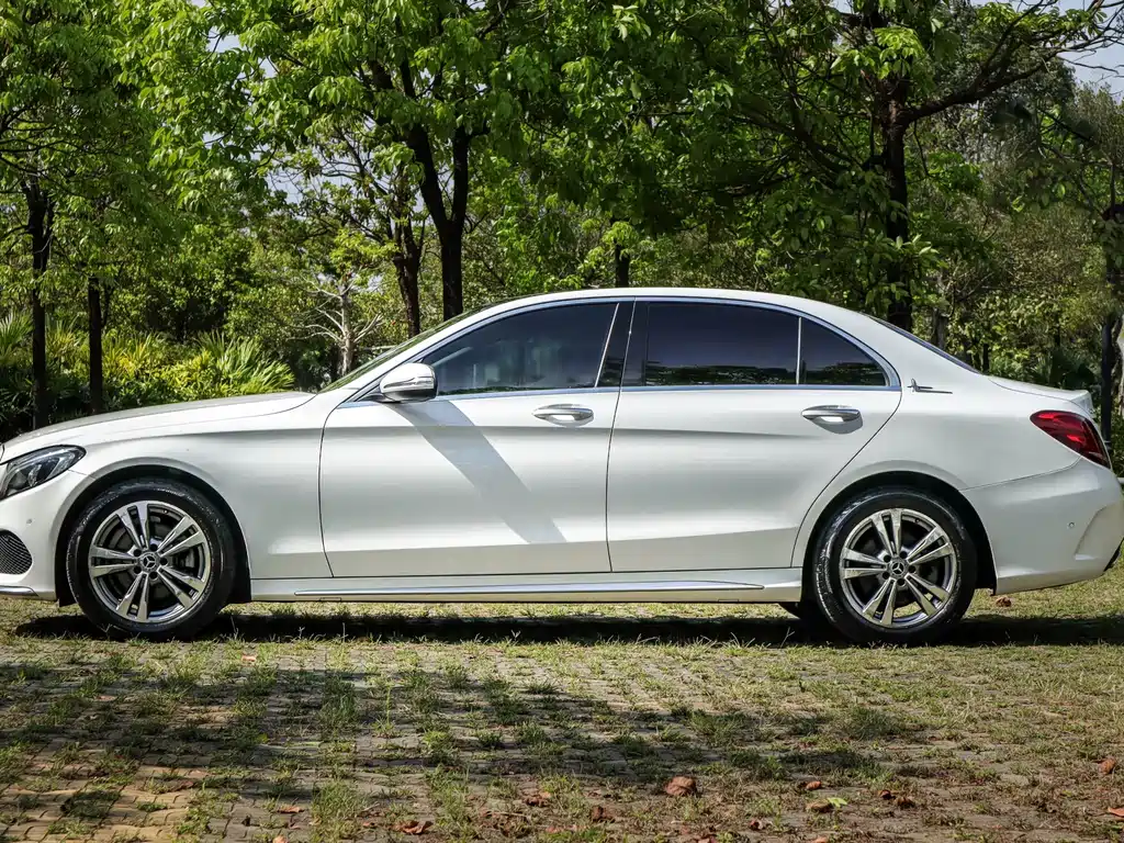 Mercedes-Benz C-Class 2017 C 200 L Sports Edition купить на сайте DeffCars