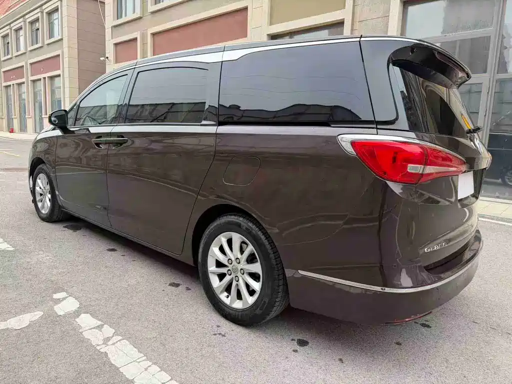 Buick GL8 2017 ES 28T Comfort Type National V купить на сайте DeffCars