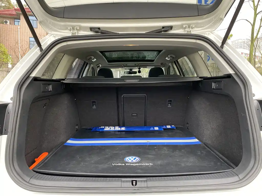 Golf (Imported) 2019 1.8TSI Travel Edition купить на сайте DeffCars