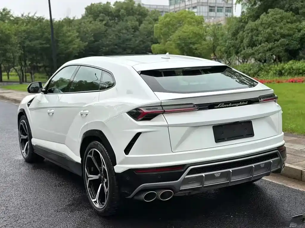Urus 2018 4.0T V8 купить на сайте DeffCars