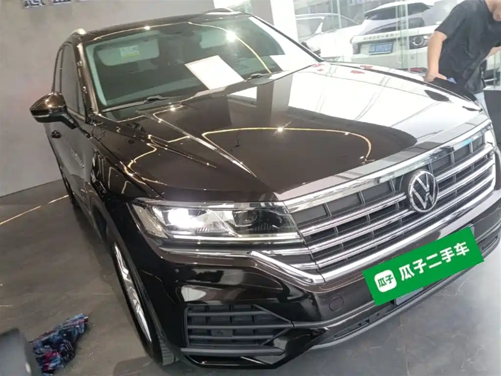 Touareg 2021 2.0TSI Pilot Special Edition купить на сайте DeffCars