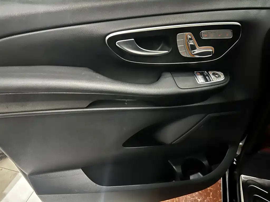 Mercedes-Benz V-Class 2018 V 260 Pilot Edition National V купить на сайте DeffCars