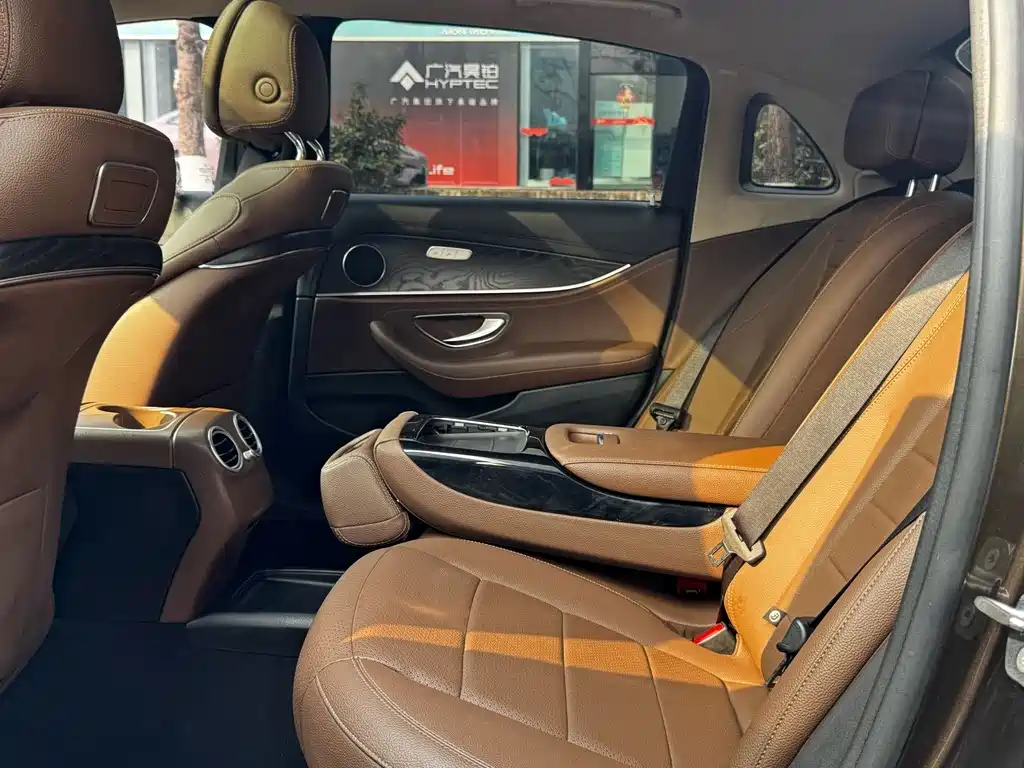 Mercedes-Benz E-Class 2016 E 200 L Sports купить на сайте DeffCars