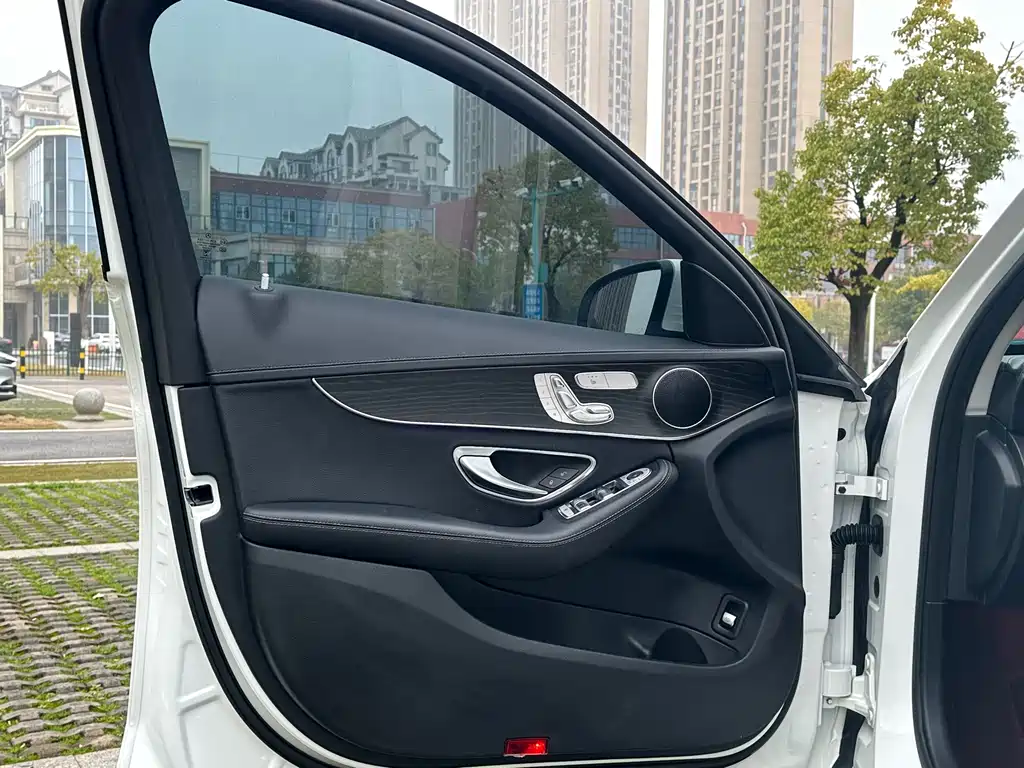 Mercedes-Benz C-Class 2020 facelift C 260 L sports version купить на сайте DeffCars