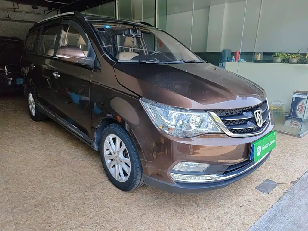Baojun 730 2016 1.8L Manual Luxury 7 Seater купить на сайте DeffCars