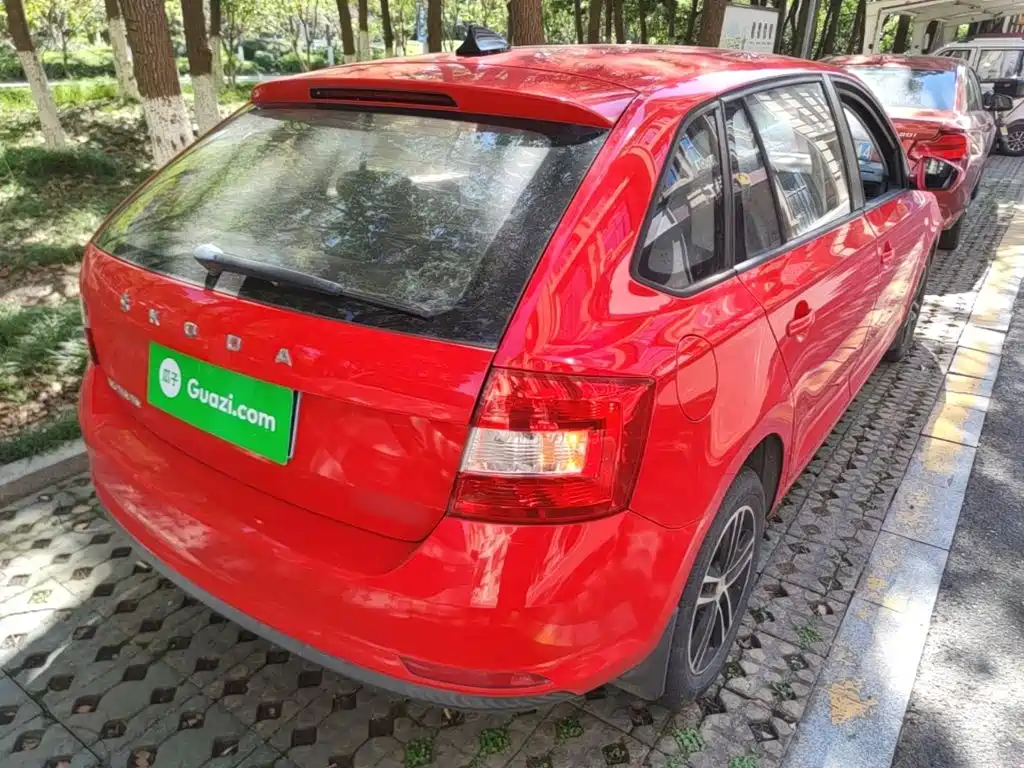Xindong (Rapid Spaceback) 2016 model change 1.6L automatic forward version купить на сайте DeffCars