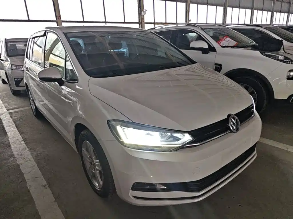 Touran 2018 TouranL 280TSI DSG Fashion Edition 7 Seater Country VI купить на сайте DeffCars